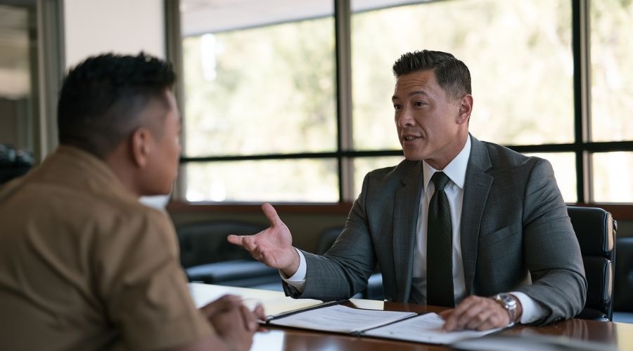 Santa Ana Warehouse and Manufacturing Injury Claims 3 Warehouse injury worker meeting with an attorney for a consultation