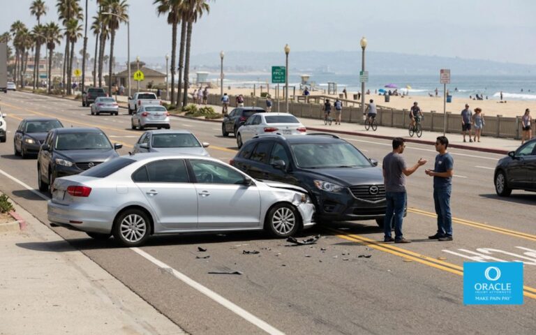 Accidente de tráfico en la autopista Pacific Coast Highway en Huntington Beach, California.